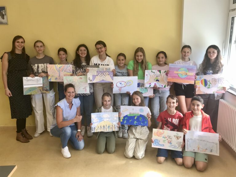 Auseinandersetzung zwischen Kunst mit Zusammenhalt